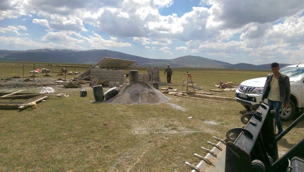 Çaldıran’da Sondaj Çalışması