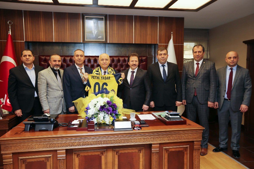 Yenimahalle Belediye Başkanı Yaşar’dan Şampiyon Ankaragücü’ne Destek