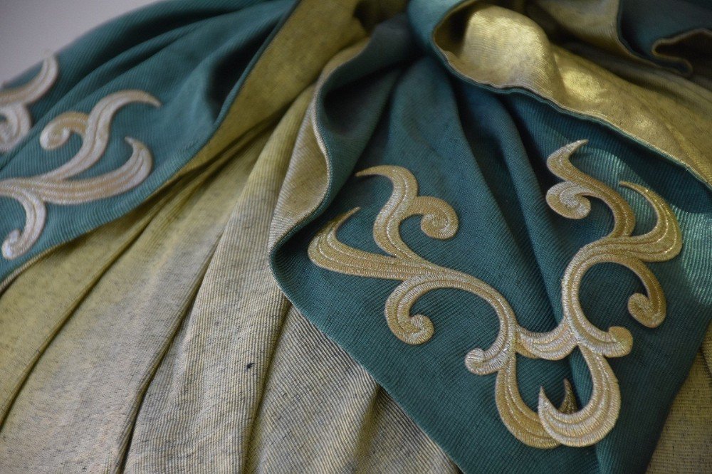 Yüzyıllık Saray Kumaşı Kursiyerlerin Şekil Alıyor