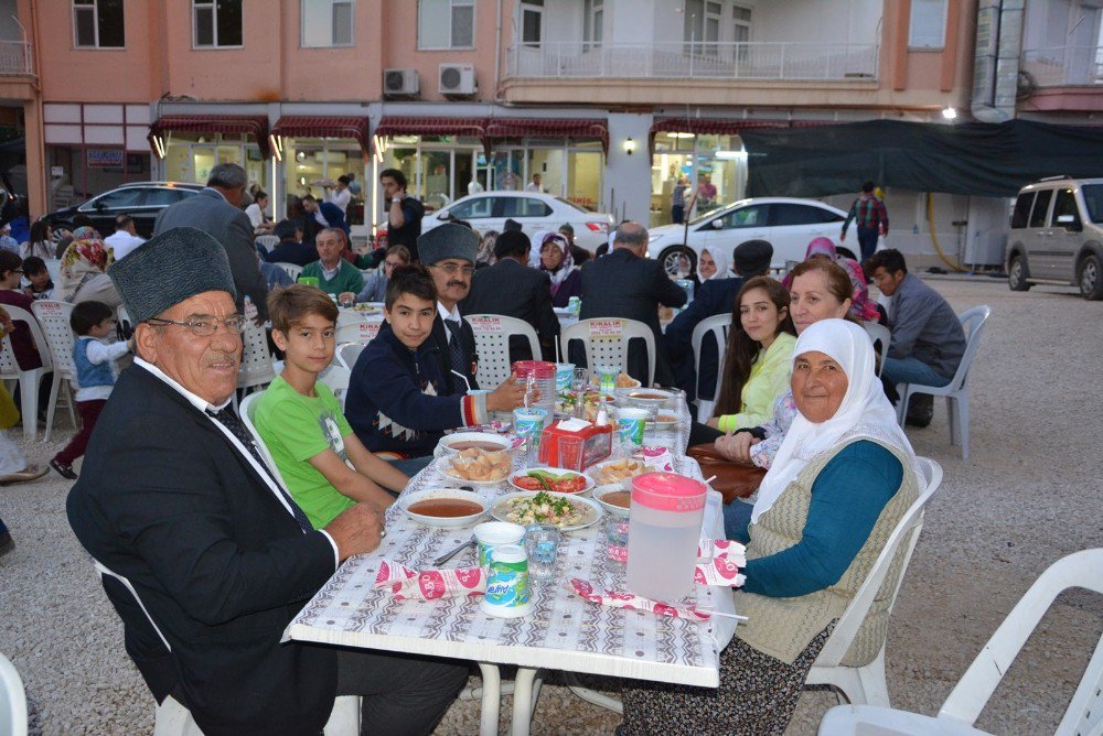 Şehit Aileleri Ve Gaziler İftar’da Buluştu