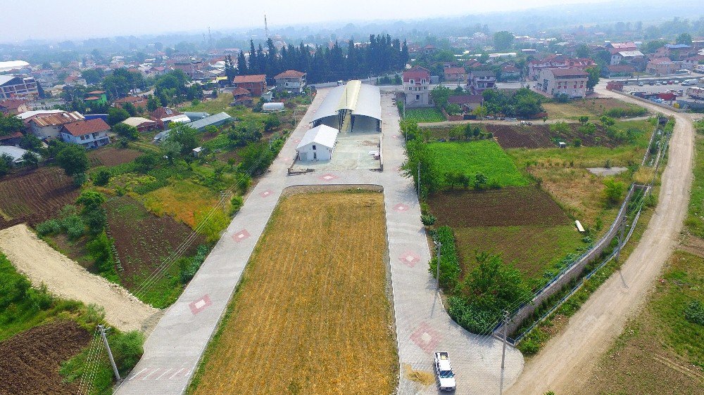 Semt Pazarının Yolları Parke Taşlarıyla Kaplandı