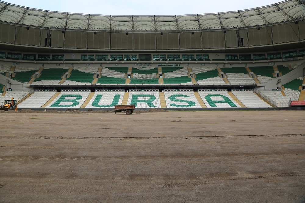 Altepe, Büyükşehir Belediye Stadyumunu İnceledi