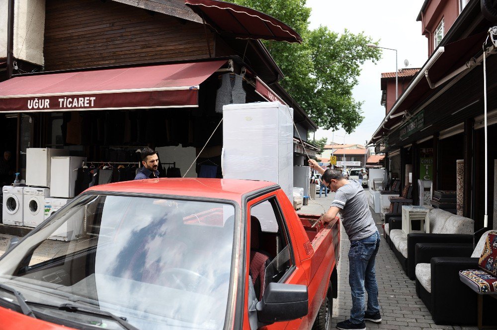 İkinci Elin Kalbi Bu Pazarda Atıyor