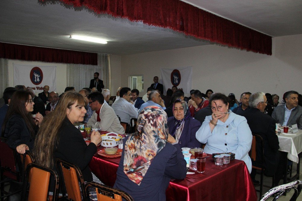 Sivas Cem Vakfı’ında Birlik Ve Beraberlik İftarı