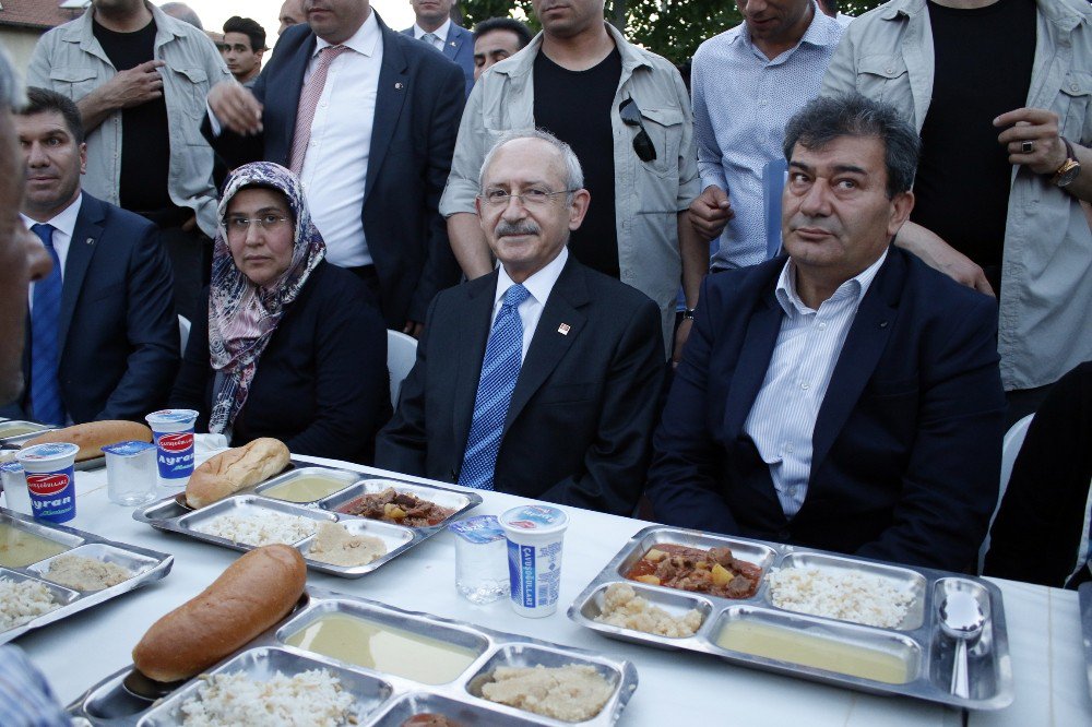 Chp Genel Başkanı Kılıçdaroğlu Burdur’da İftara Katıldı