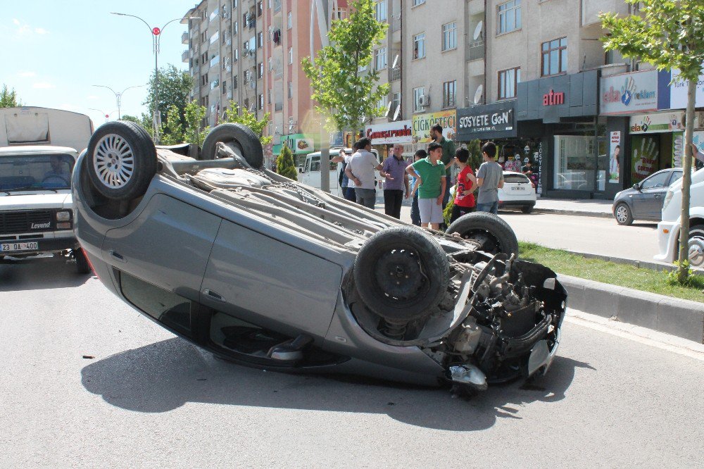 Otomobil Takla Attı: 1 Yaralı