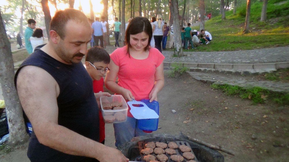 Tarih Ve Doğayla İç İçe İftar