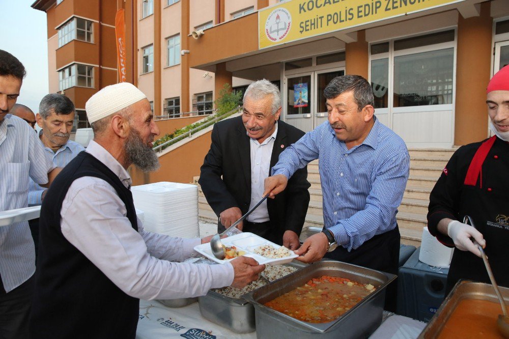 Başkan Karabacak Ramazan Ayında Da Halkla Birlikte