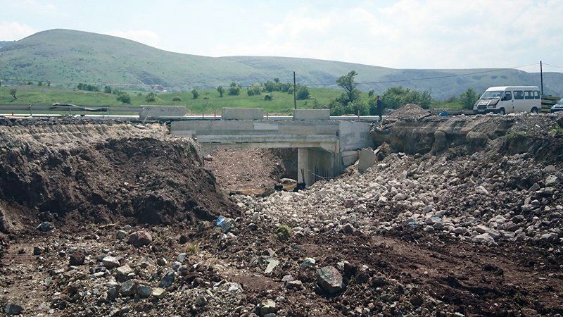 İnönü’de Alt Geçit Çalışmaları Devam Ediyor