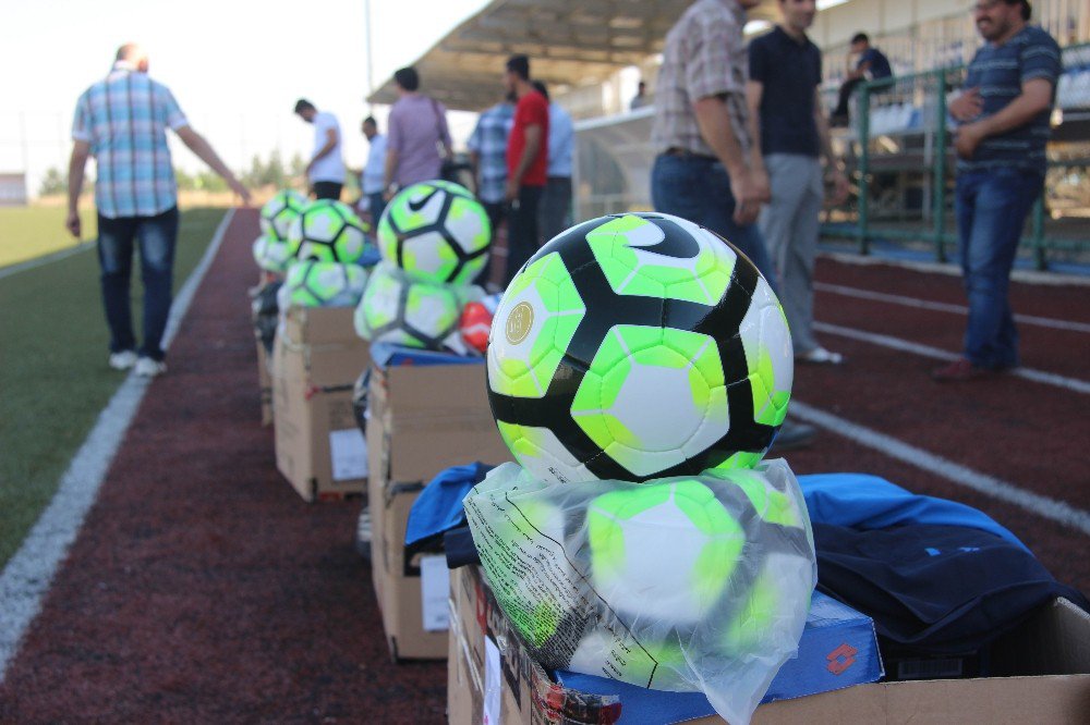 Belediyeden Amatör Futbol Spor Kulüplerine Yardım