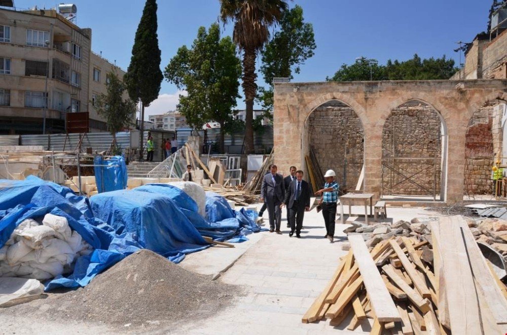 Tekye Camii Ve Canpolat Paşa Konağında Restorasyon Çalışmaları Devam Ediyor