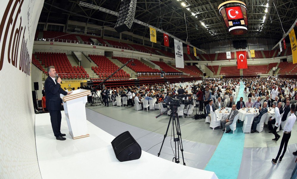 Akyürek: “Esnaflarımız Konya’nın Bel Kemiğidir”