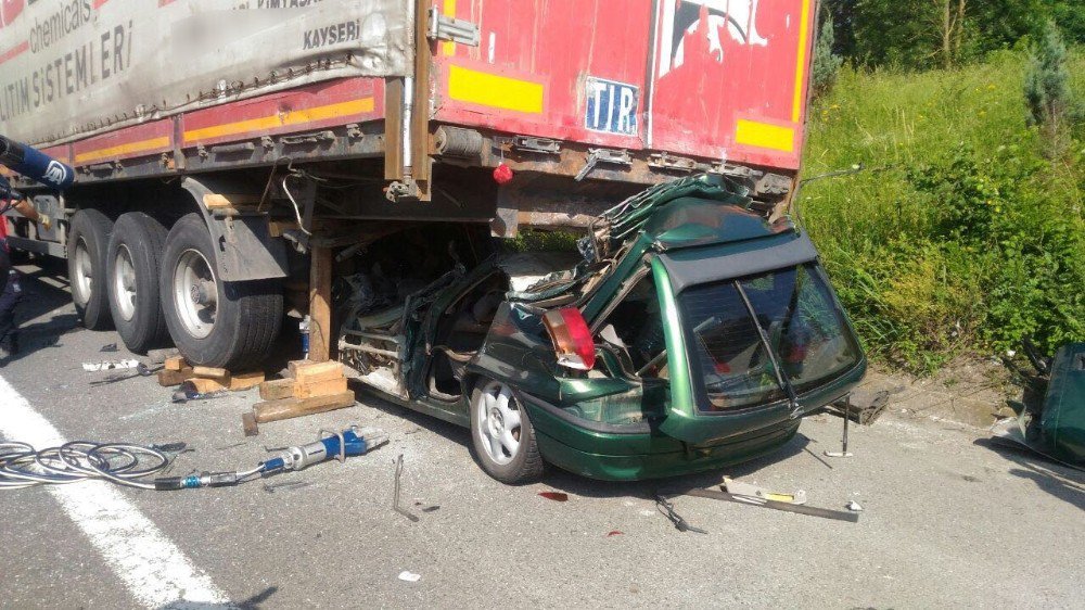 Sakarya’da Feci Kaza: 1 Ölü