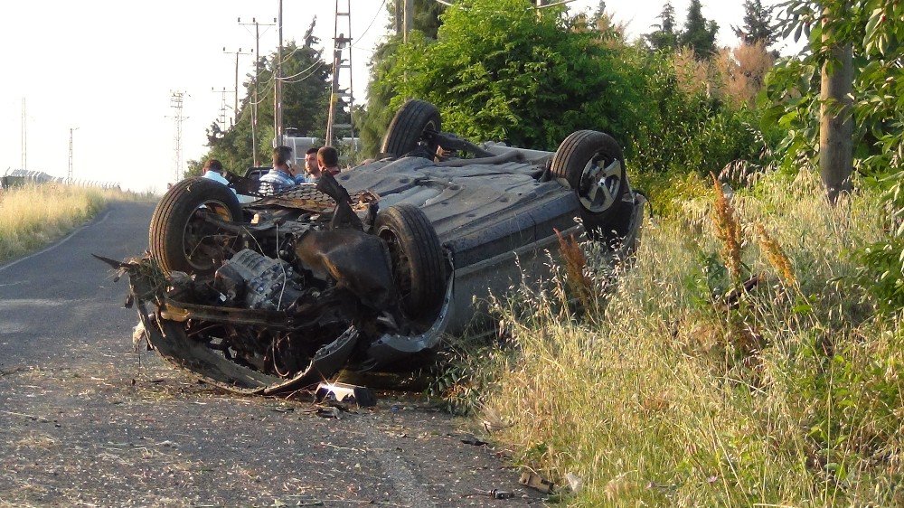 Ciple Elektrik Direğine Çarpıp Takla Attı: 1 Yaralı