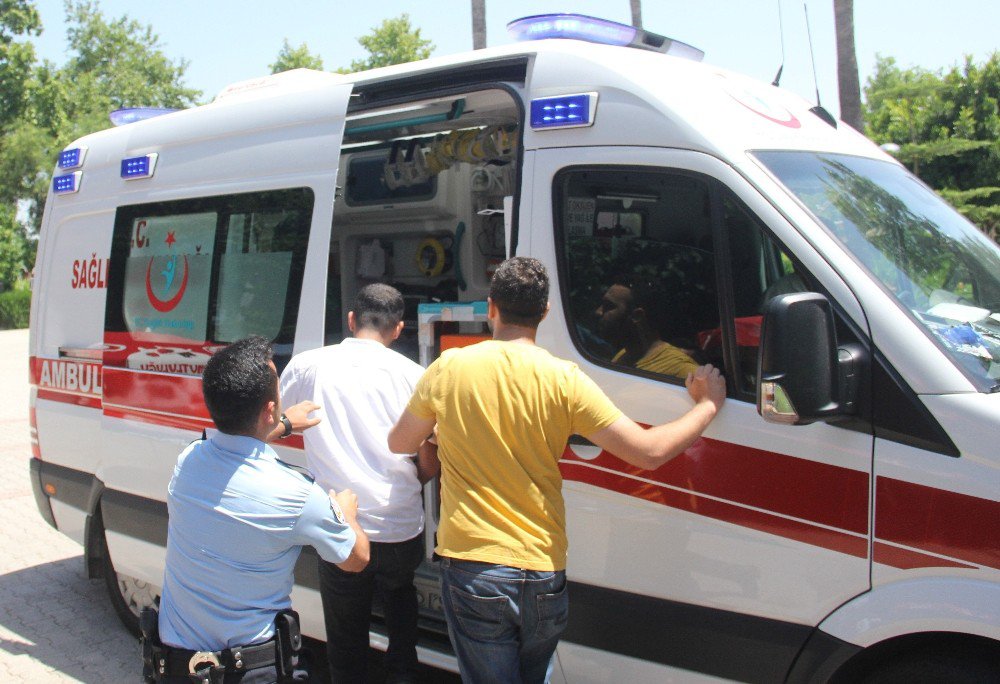 Cinsel İstismardan Gözaltına Alınan Zanlıya Ambulansta Linç Girişimi