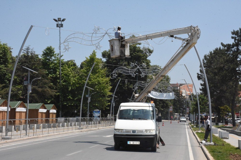 İstanbul Caddesi Işıl Işıl Olacak