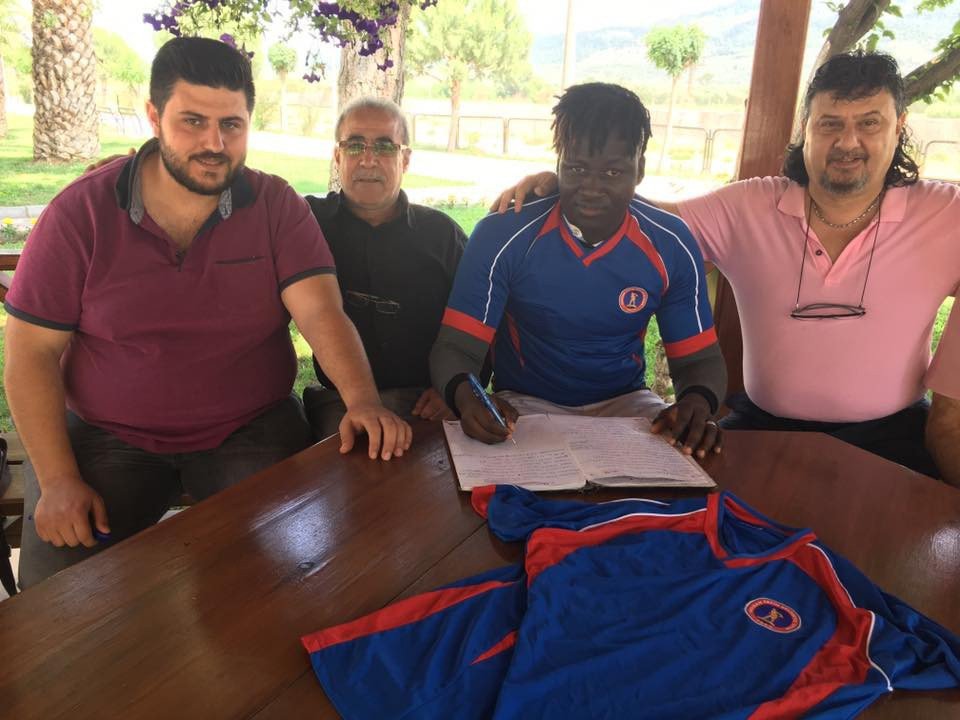 İlçe Futbol Takımına Burkina Fasolu Transfer