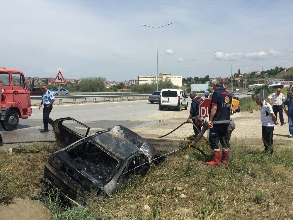 Asker Ziyareti Dönüşü Feci Kaza: 4 Ölü, 1 Yaralı