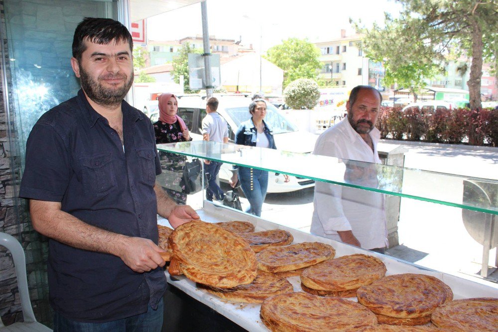 Bu Pide Ramazan’da Tok Tutuyor