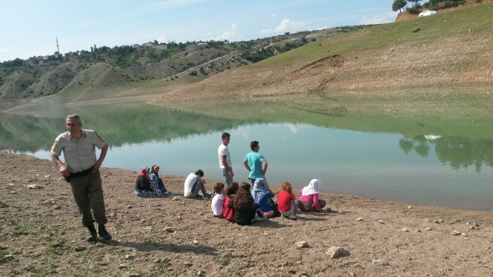 16 Yaşındaki Lise Öğrencisi Gölde Boğuldu