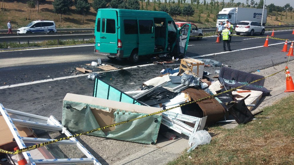 Kumburgaz’da Trafik Kazası: 2 Ölü, 1 Yaralı