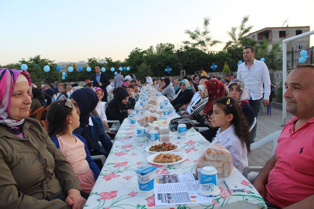 Ünye İmam Hatip Ortaokulunda Mezuniyet Heyecanı