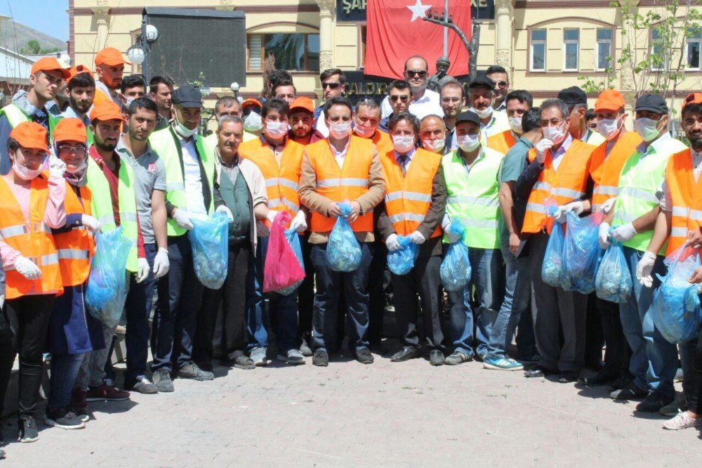 Çaldıran’da Temizlik Kampanyası