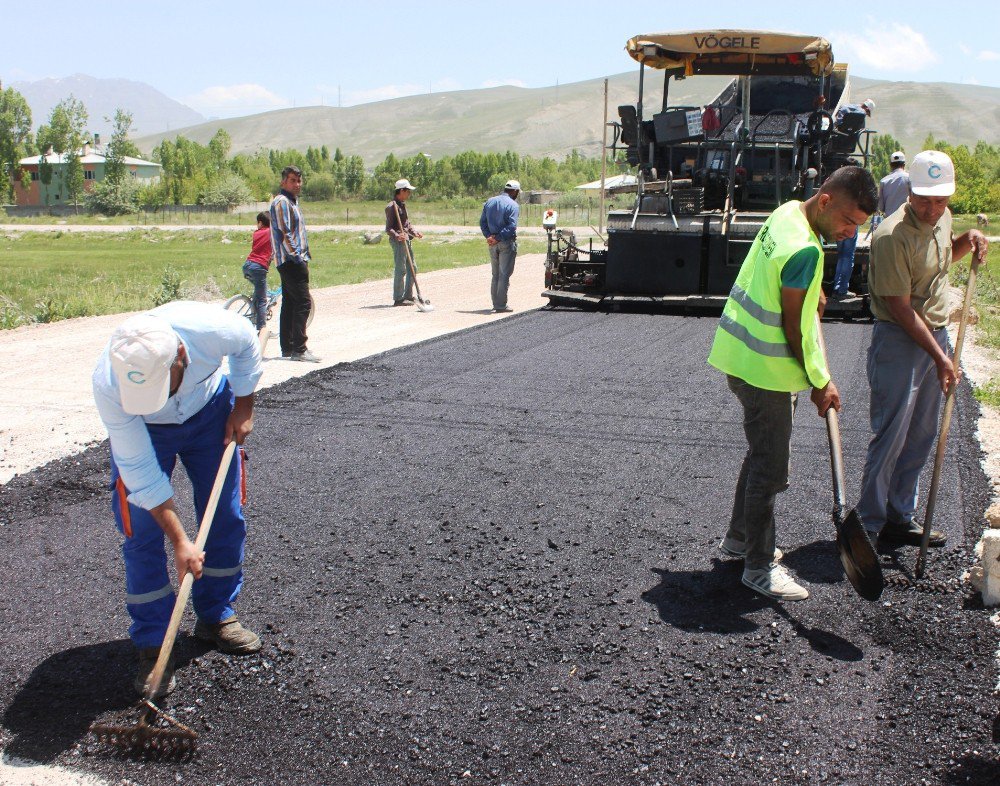 130 Derece Sıcağın Başında Oruç Tutuyorlar