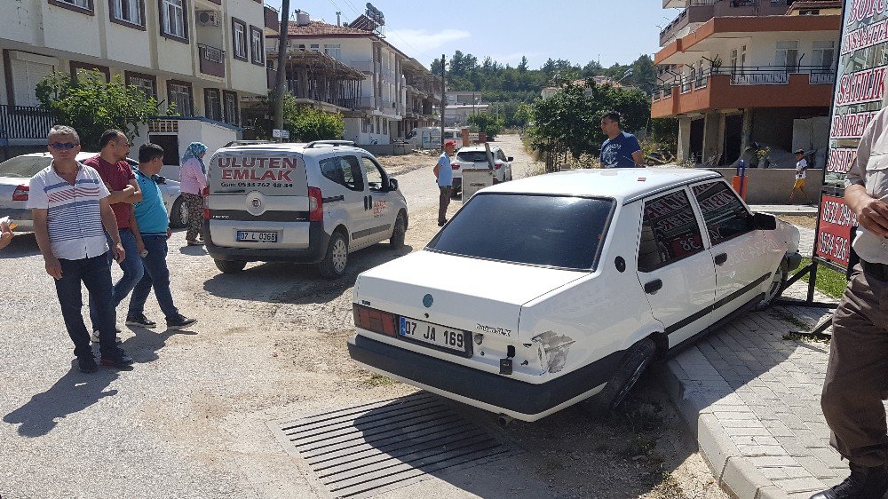 Otomobilin Çarptığı Genç Kız Ağır Yaralandı