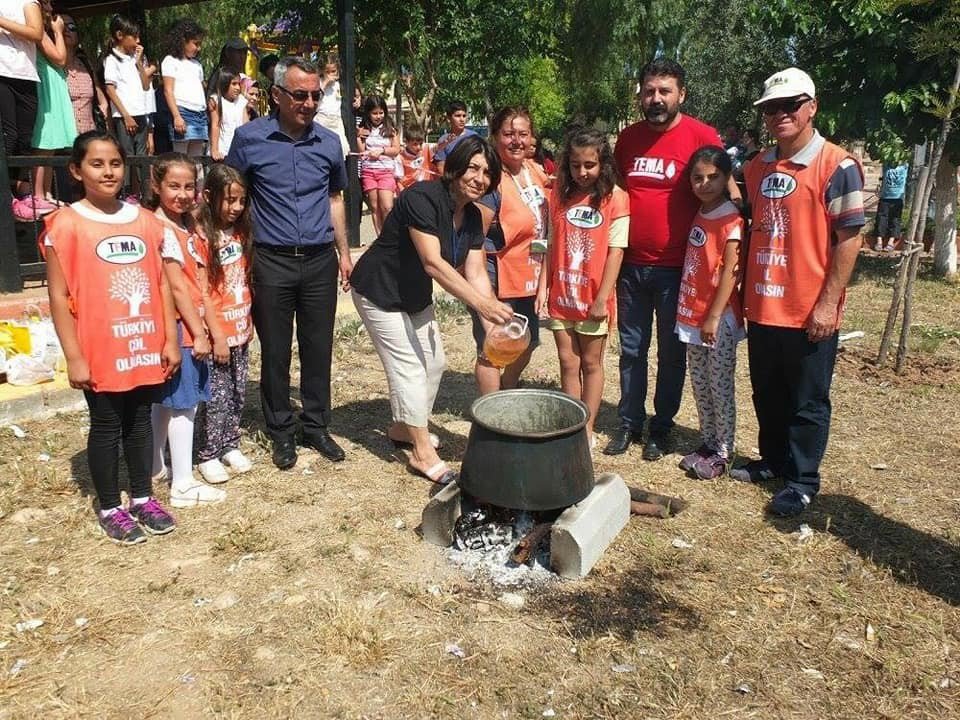 Çöp Ve Atık Yağlardan Yaptıklarıyla Çevre Kirliliğine Dikkat Çektiler