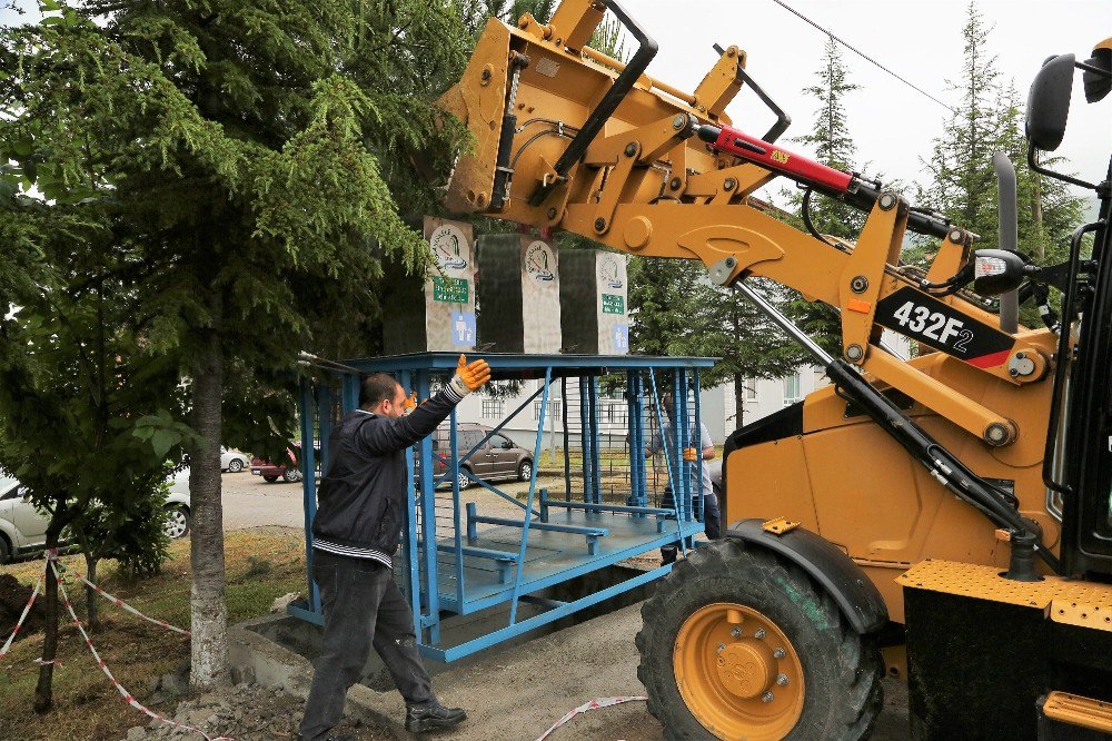 Çöp Konteynerleri Yer Altına İnmeye Devam Ediyor