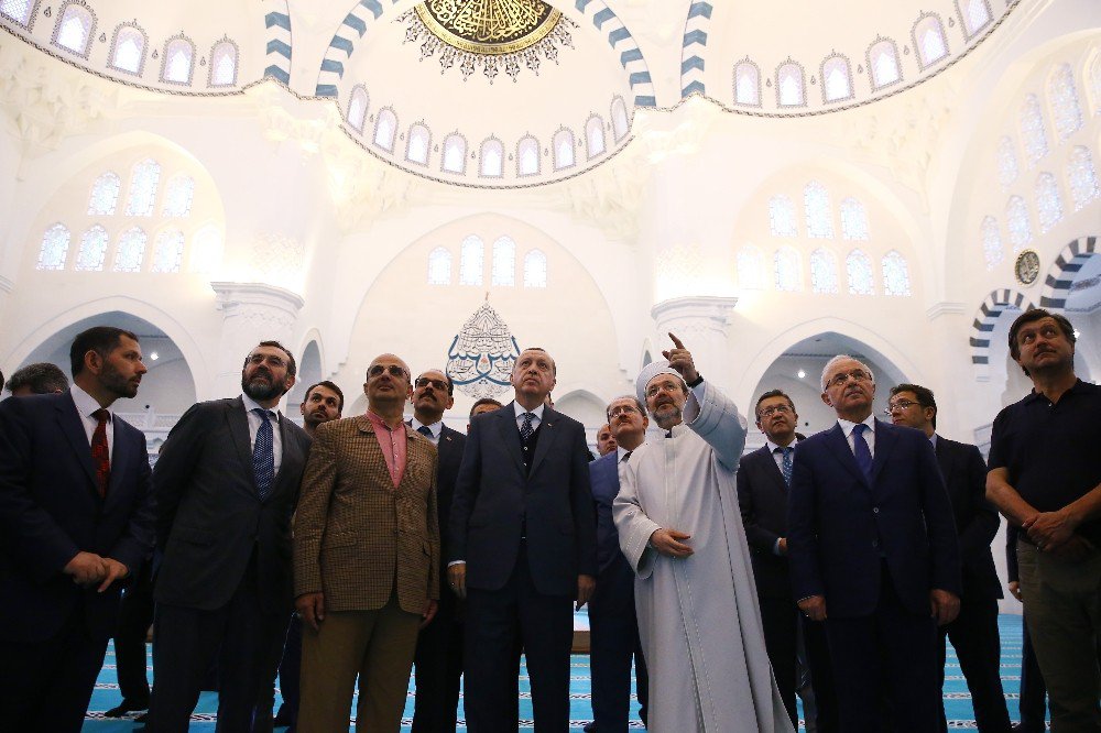 Cumhurbaşkanı Erdoğan, Ulus İtfaiye Meydanı Camii’ni İnceledi