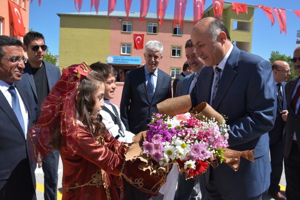 Erzurum’da 165 Bin 621 Öğrenci Karne Aldı