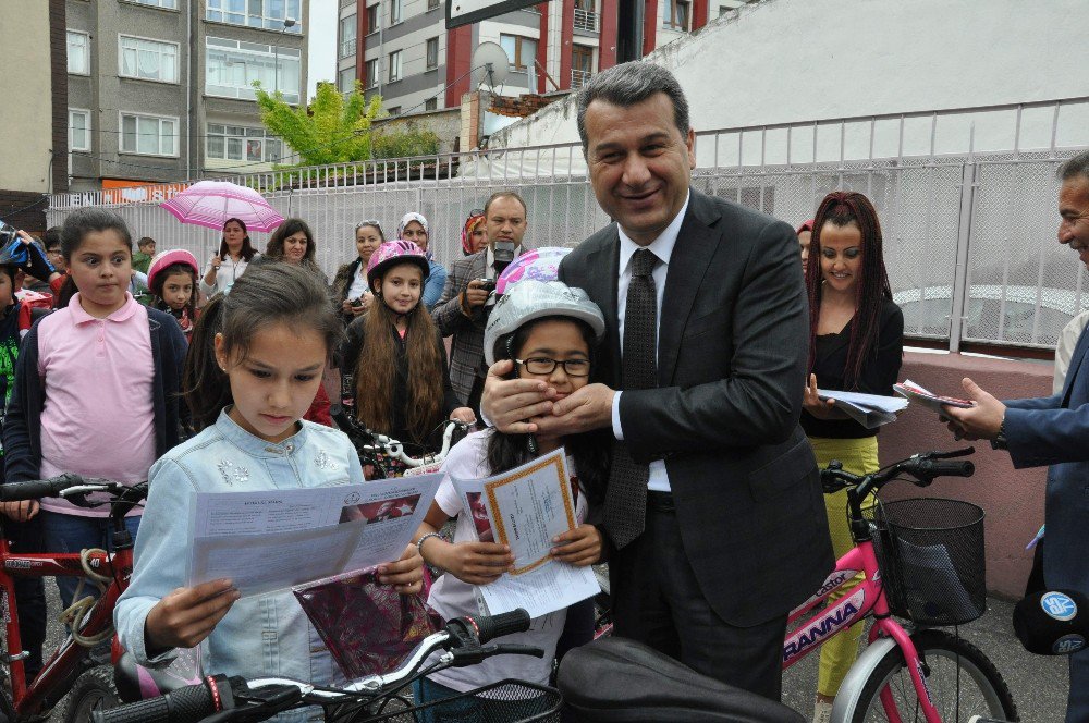 Eskişehir’de Karne Heyecanı