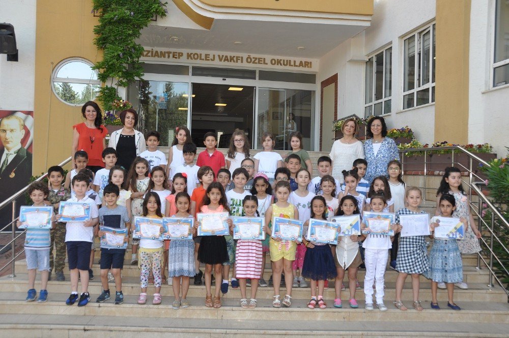 Gaziantep Kolej Vakfında Karne Heyecanı