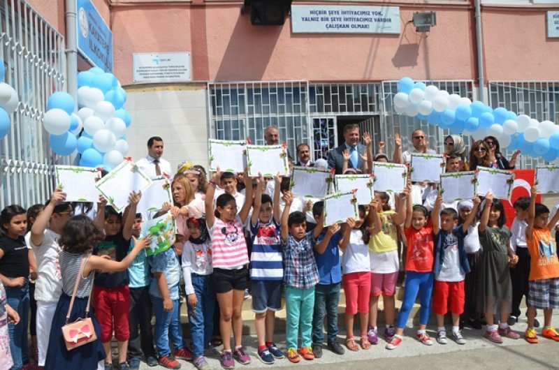 Mersin’de 375 Bin Öğrenci Karne Heyecanı Yaşadı