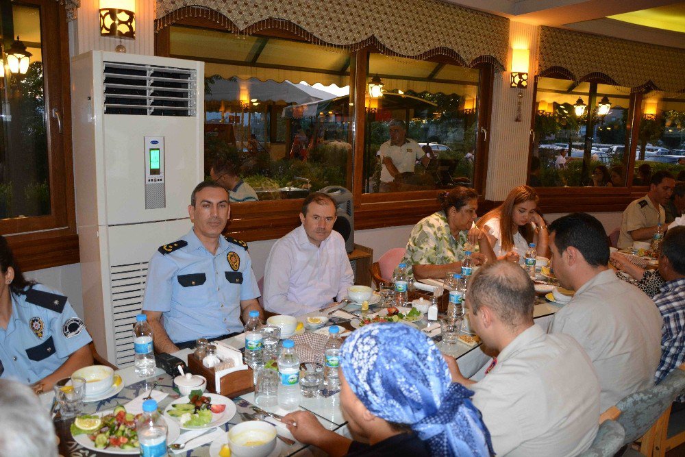 Kaymakam Ürkmezer’den Şehit Yakınları Ve Gazilere İftar