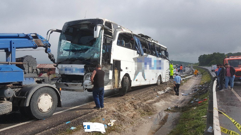 Samsun’daki Otobüs Kazasında 49 Kişi Yaralandı