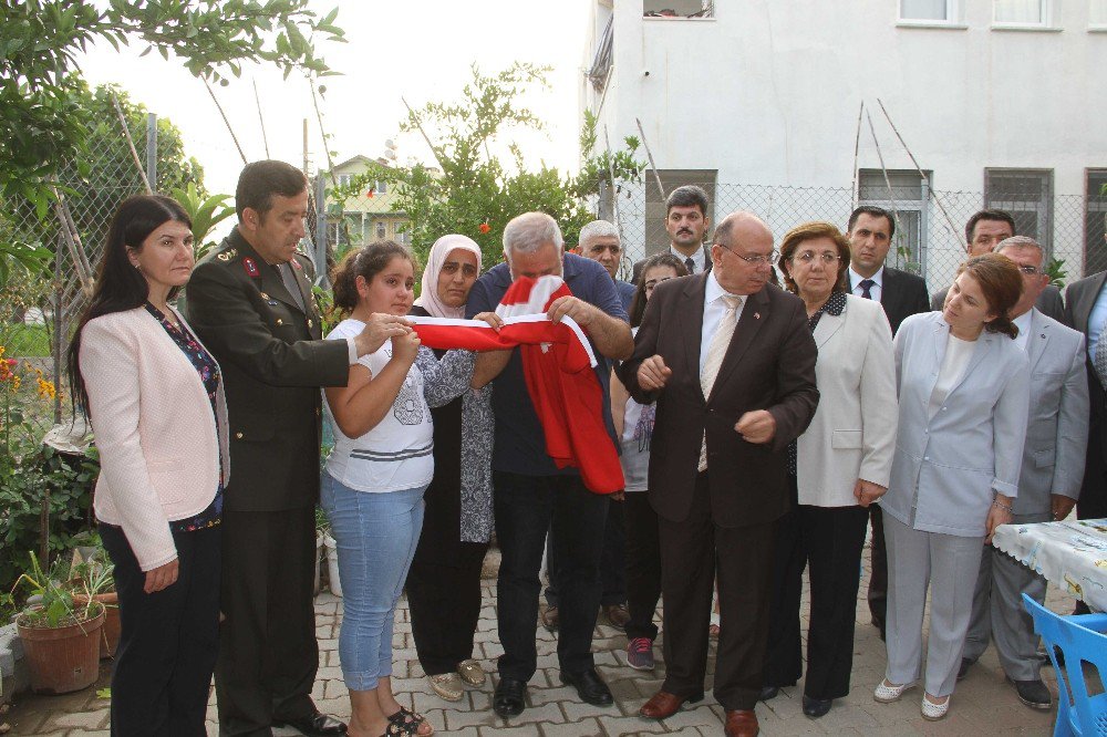 Seydikemer’de Şehit Ailesine Şehadet Belgesi Verildi