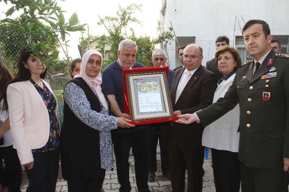 Seydikemer’de Şehit Ailesine Şehadet Belgesi Verildi