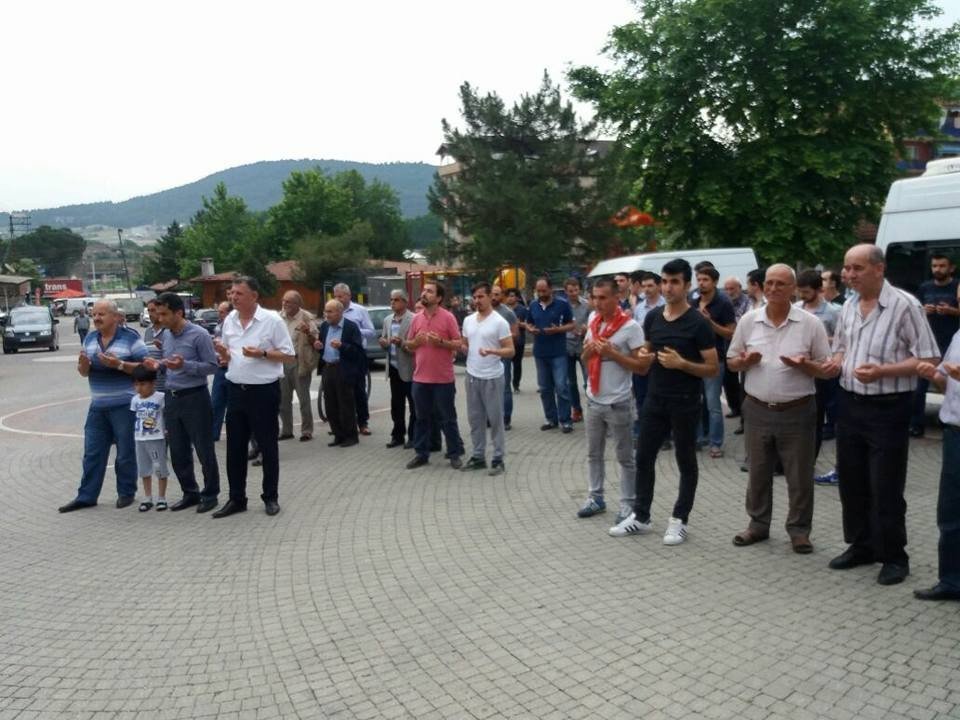 Başkan Duymuş, Kınalı Kuzuları Askere Uğurladı