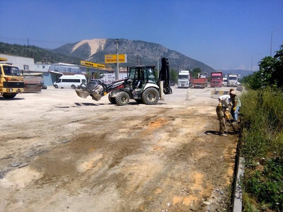 Vezirhan Yeni Sanayi Sitesi’nde Üst Yapı Çalışmaları Devam Ediyor