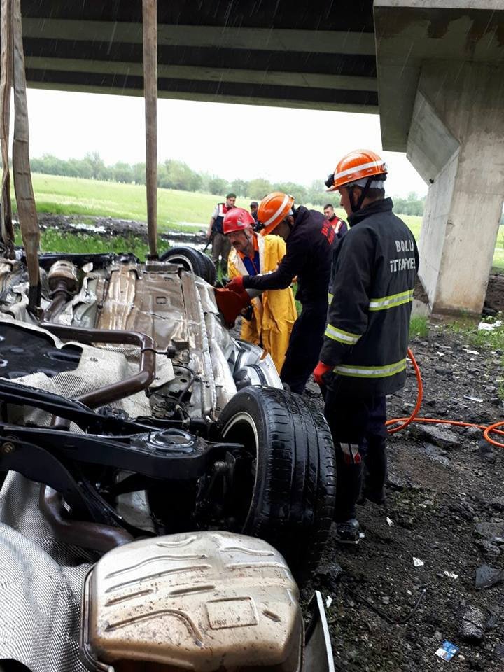 Köprüden Uçan Otomobilin Sürücüsü Öldü