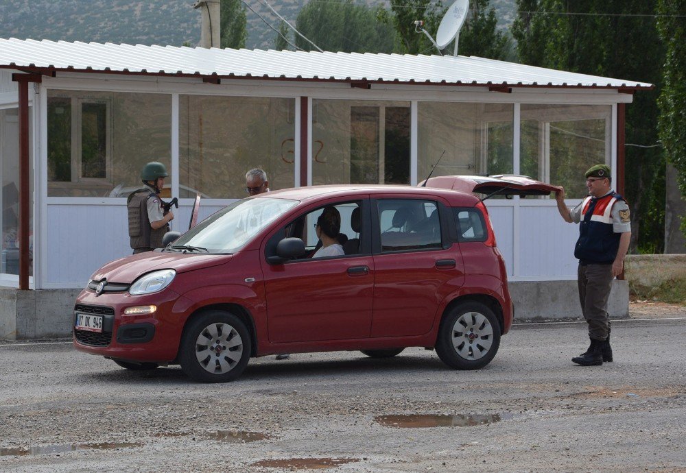 Jandarma’dan Asayiş Ve Yol Denetimi