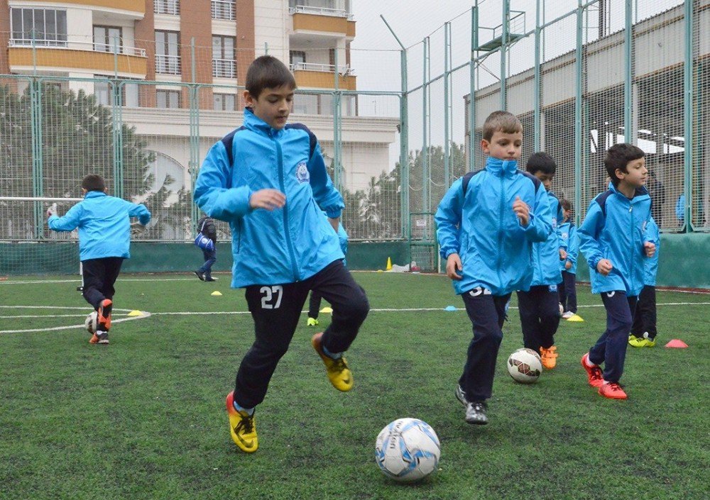 Futbolun Yeni Yıldızları Yıldırım’da Yetişecek