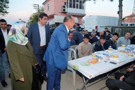 Başkan Duruay Oyacalılarla İftar Sofrasında Buluştu