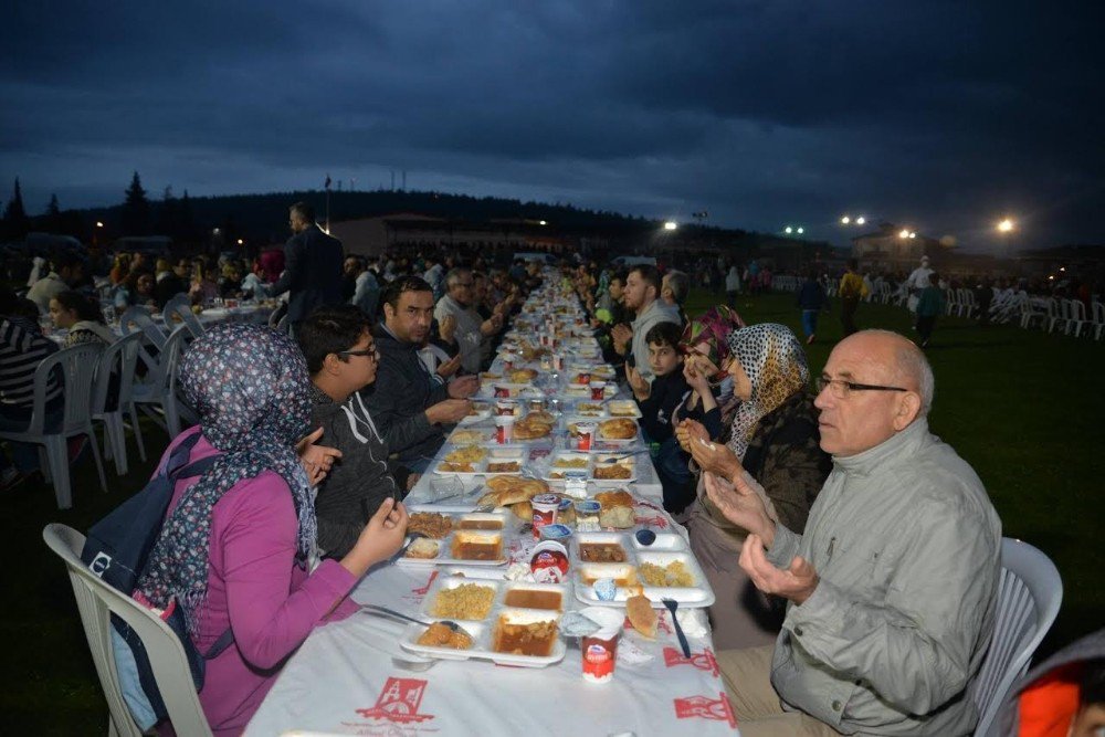 Kayı’nın Torunları Kayı Sofrasında Buluştu