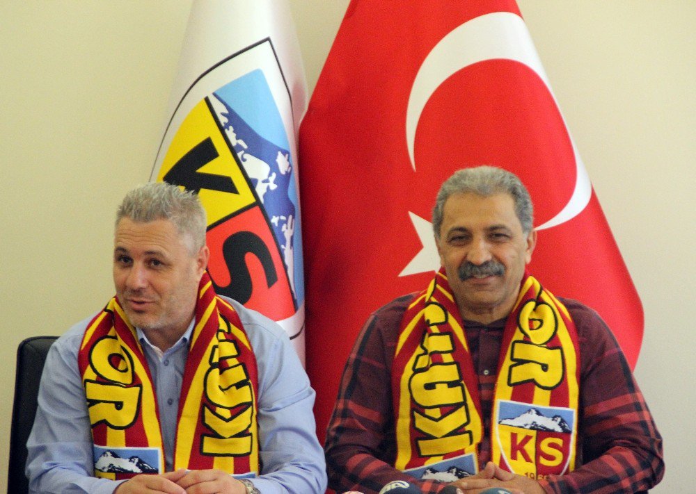 Kayserispor, Marius Sumudica İle 2 Yıllık Sözleşme İmzaladı