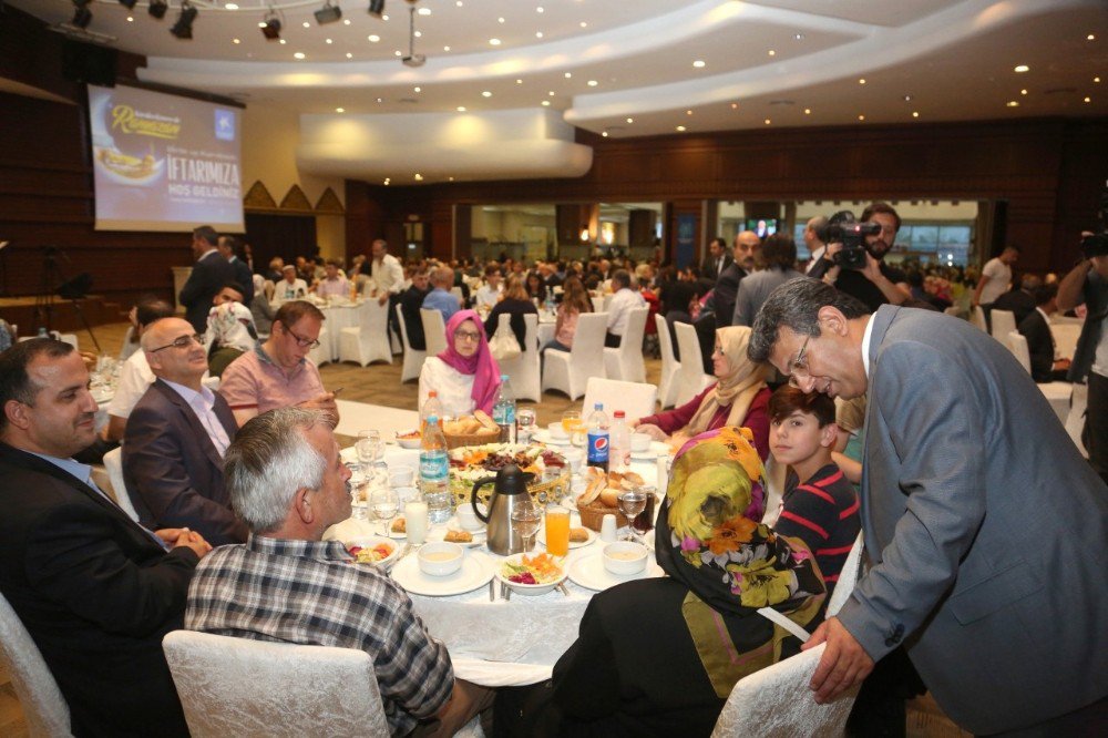 Şehit Ve Gazi Aileleri İftar Yemeğinde Bir Araya Geldi