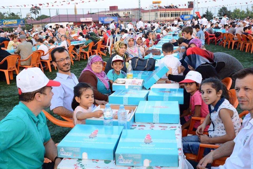 Onikişubat Belediyesi’nden 10 Bin Kişiye İftar Yemeği